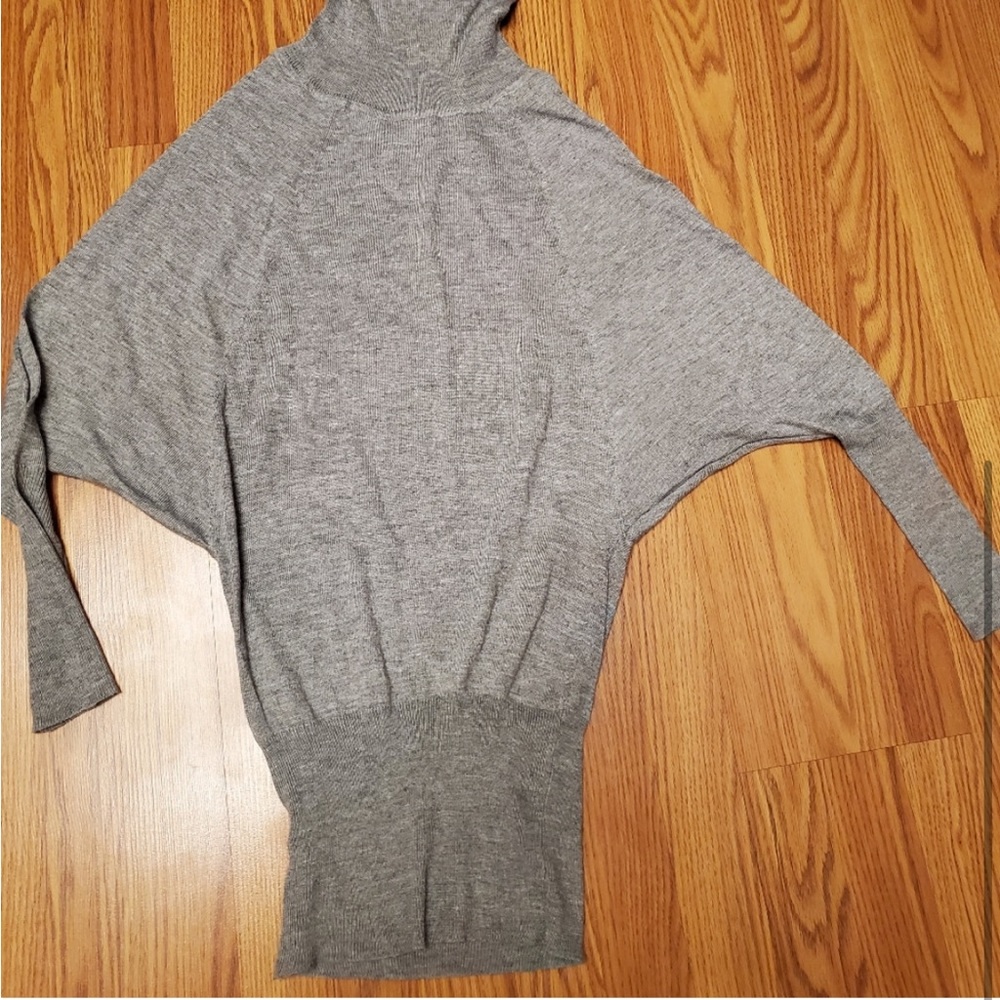 Sweater - Picture 3 of 3